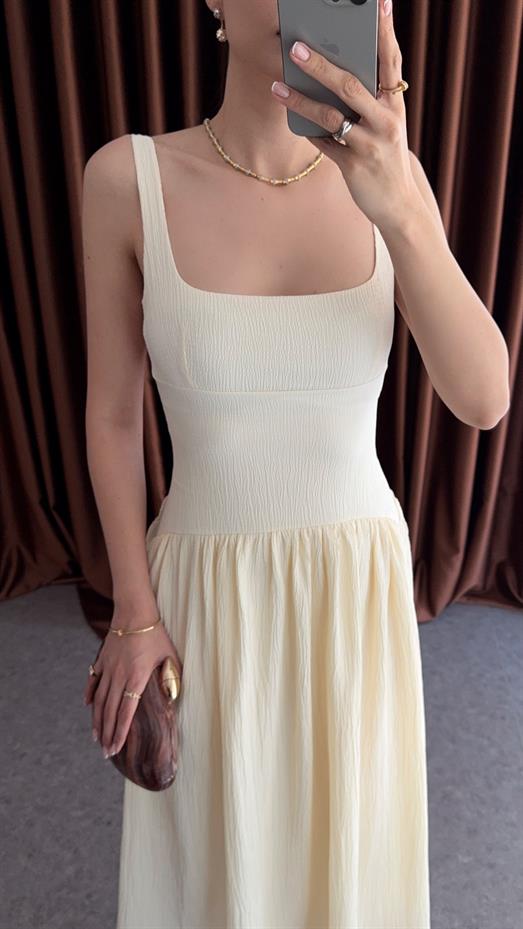 Dokulu Kumaş Ekru Elbise