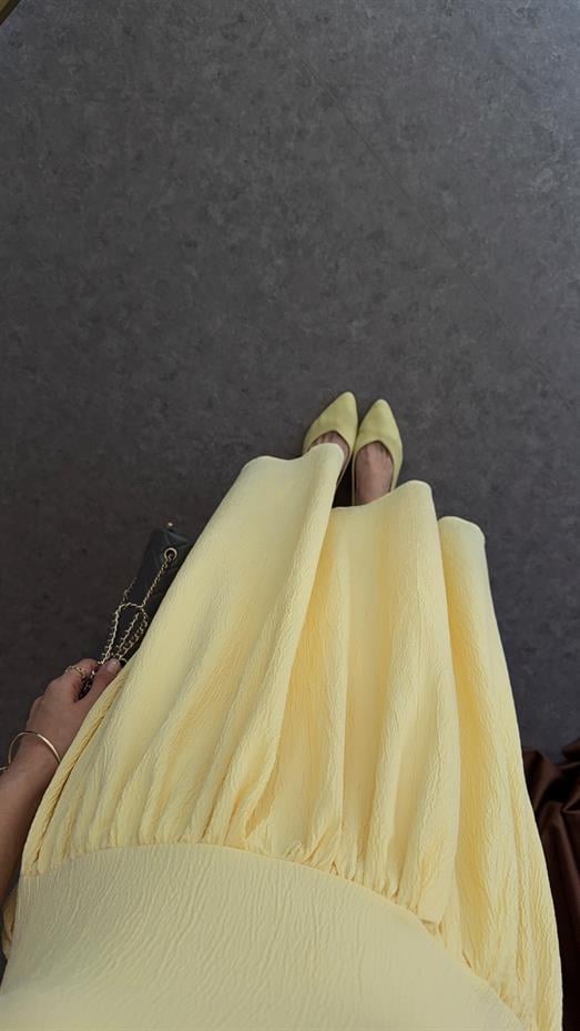 Dokulu Kumaş Sarı Elbise