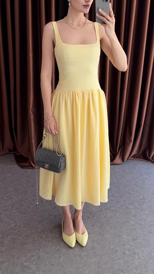 Dokulu Kumaş Sarı Elbise