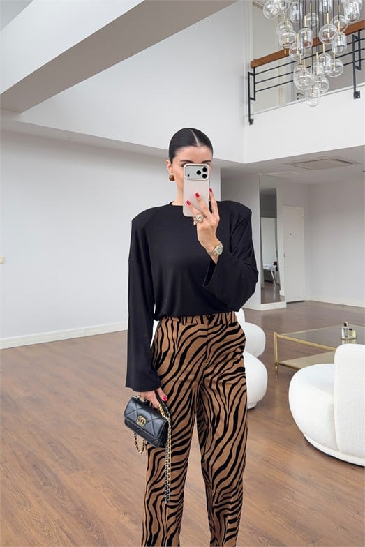 Siyah Bisiklet yaka Vatkalı Oversize Sweatshirt