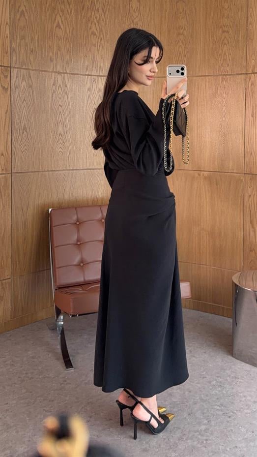 Drapeli Etek-Bluz Siyah Takım