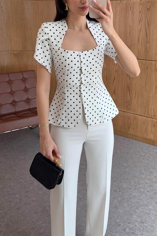 Düğmeli Puantiyeli Bluz