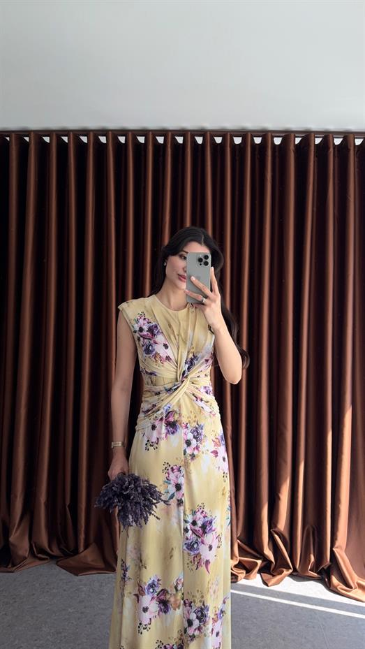 Düğümlü Çiçekli Sarı Elbise