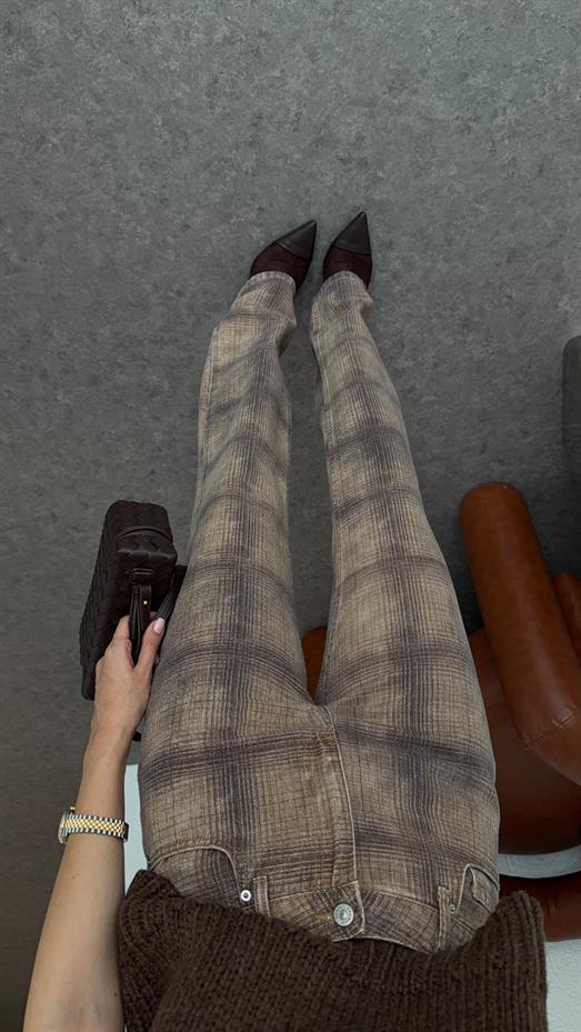 Ekose Baskılı Straight Jean