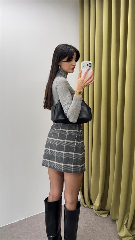 Ekoseli Gri Şort Etek