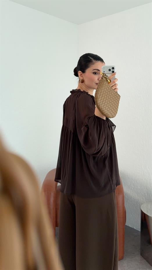 Fırfırlı Kahverengi Tül Bluz