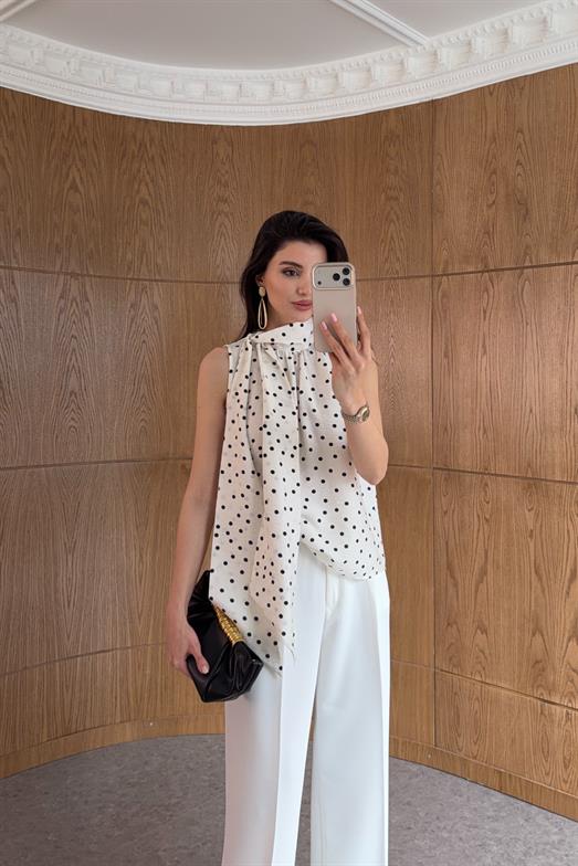 Fularlı Halter Yaka Puantiyeli Beyaz Bluz