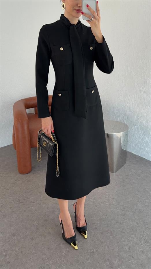 Fularlı Siyah Elbise