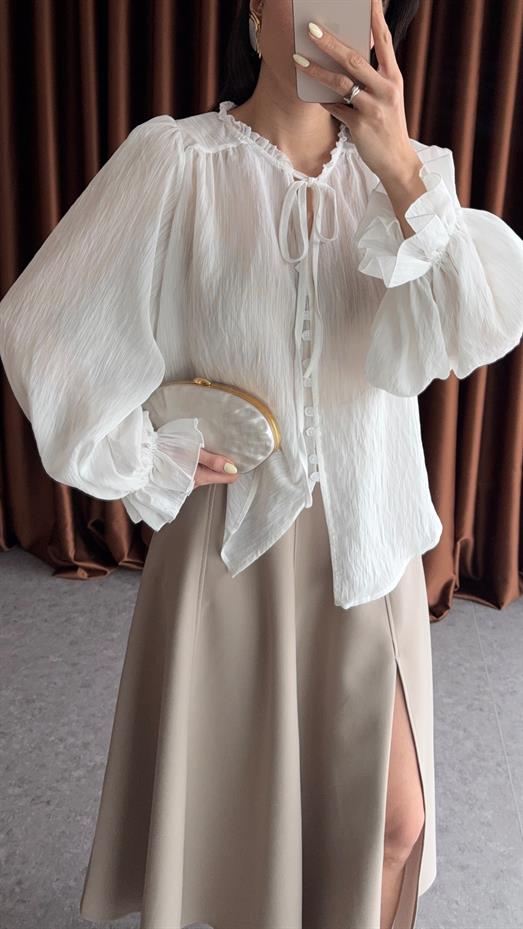 Godeli Yırtmaçlı Krem Etek