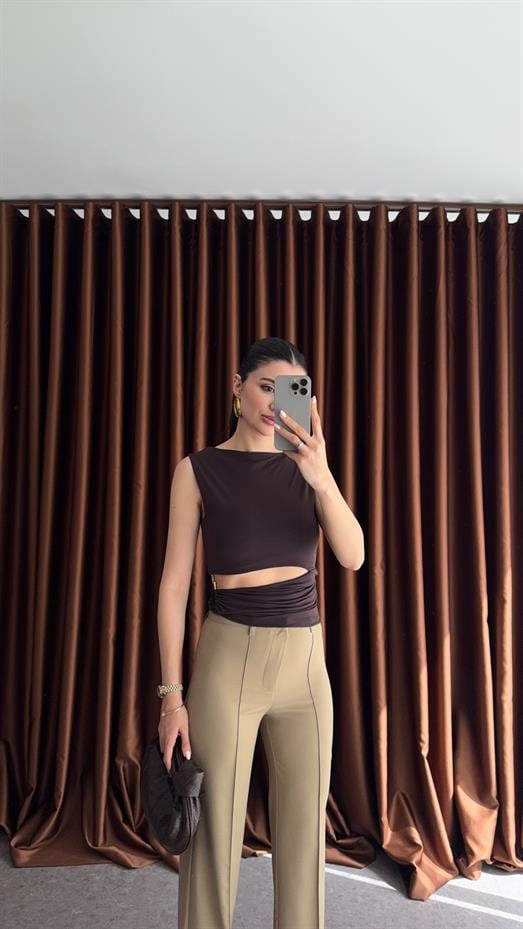 Gold Detaylı Acı Kahve Tasarım Bluz