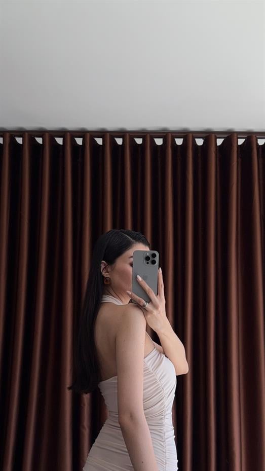 Gold Detaylı Bej Elbise