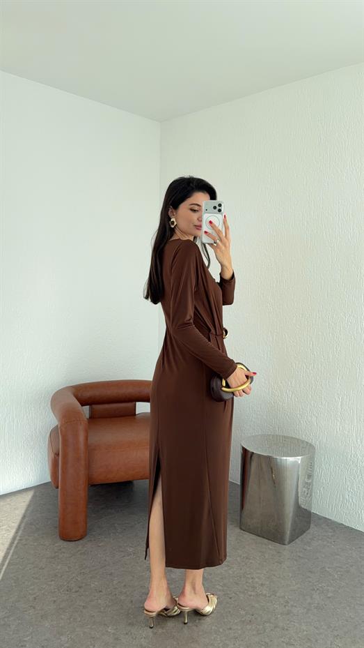 Gold Detaylı Büzgülü Kahverengi Elbise