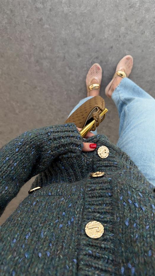 Gold Düğmeli Cepli Füme Premium Hırka