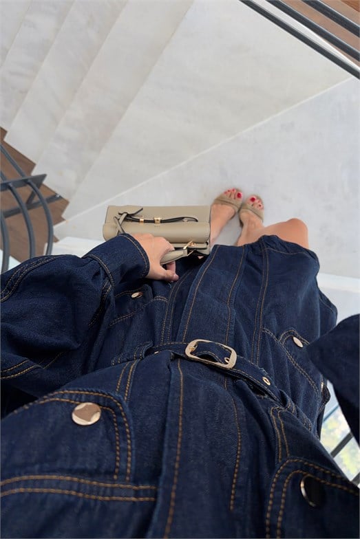 Gold Düğmeli Kemerli Denim Elbise