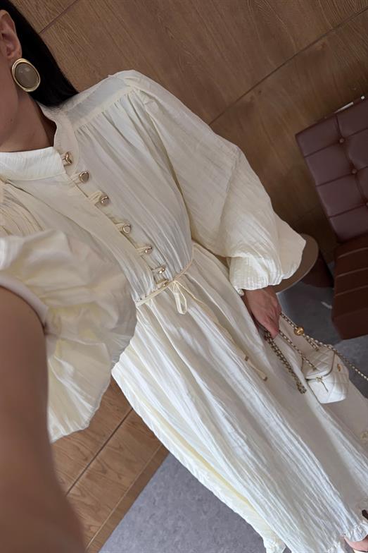 Gold Düğmeli Piliseli Ekru Elbise