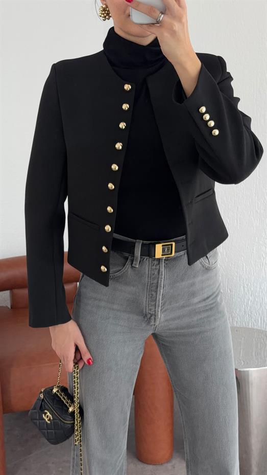 Gold Düğmeli Siyah Ceket