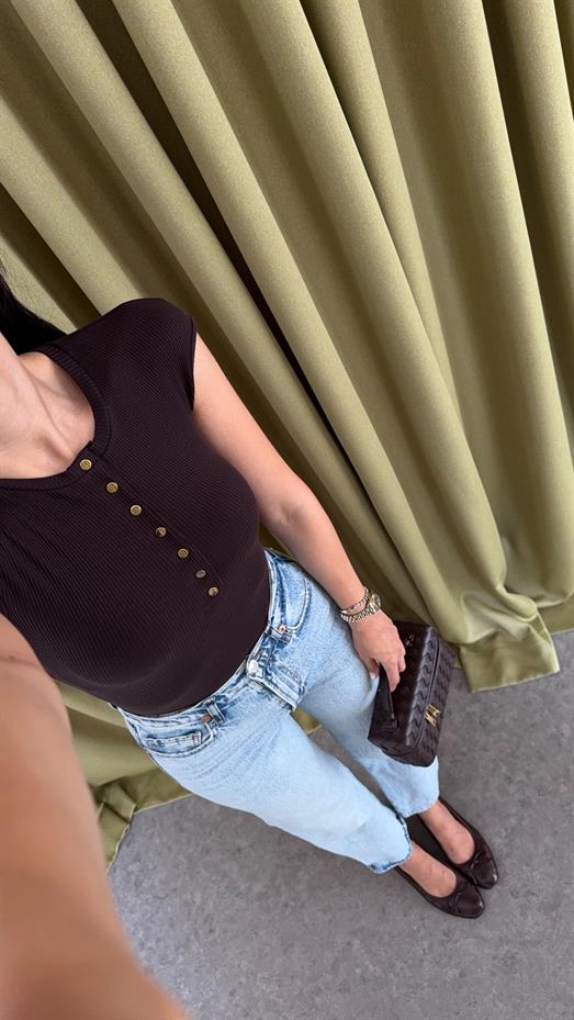 Gold Düğmeli T Kol Basic Acı Kahve Triko