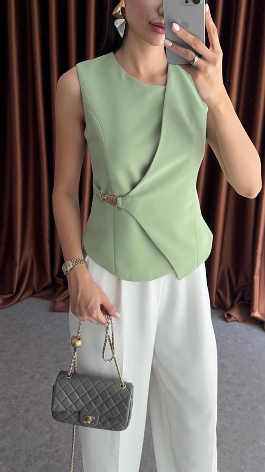 Gold Kancalı Fıstık Yeşili Yelek