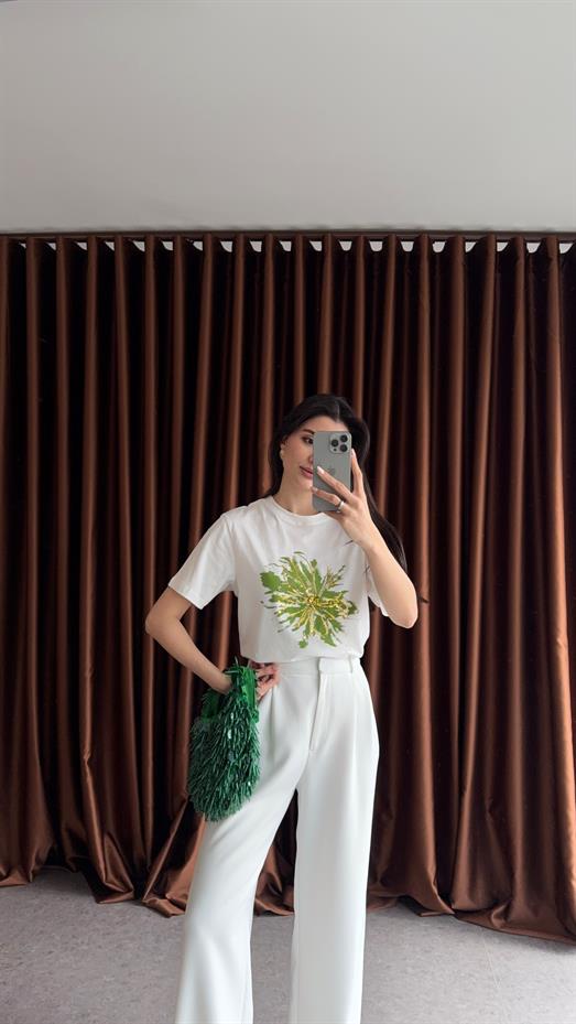 Gold Pullu Beyaz Tshirt