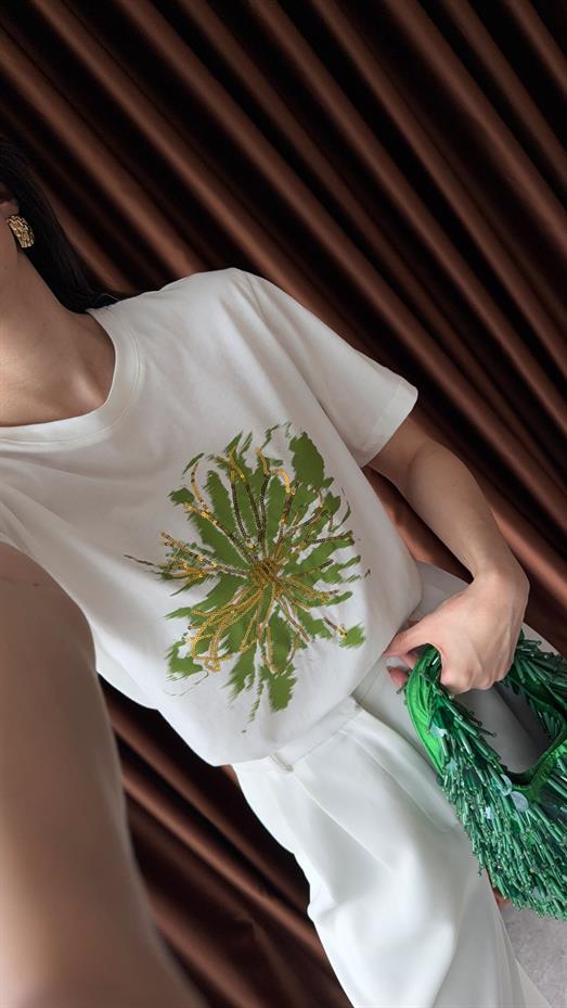 Gold Pullu Beyaz Tshirt