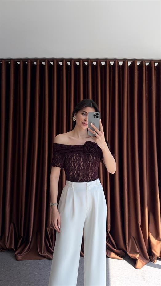 Güllü Transparan Bordo Bluz