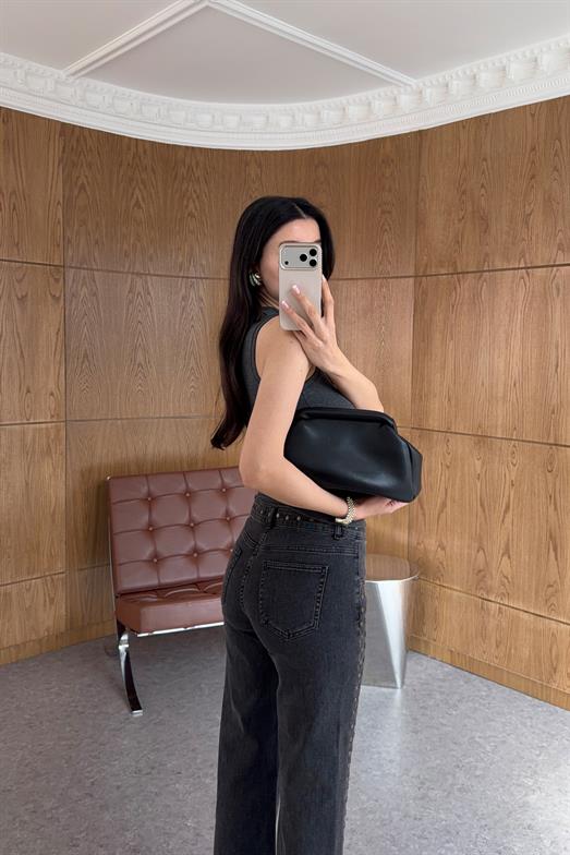 Gümüş Zımbalı Antrasit Jean