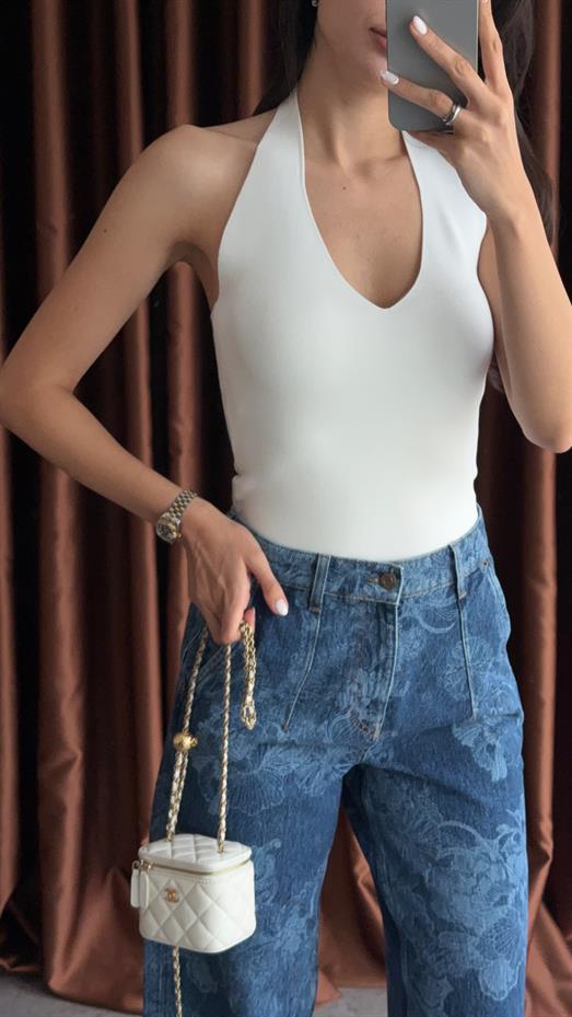 Halter Yaka Beyaz Triko Bluz