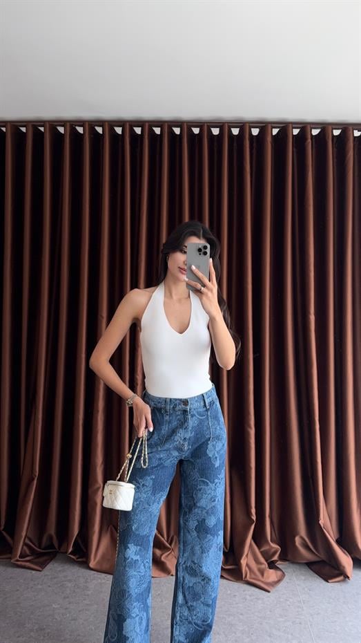 Halter Yaka Beyaz Triko Bluz