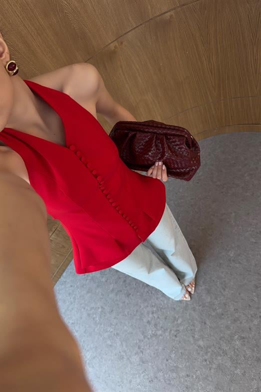 Halter Yaka Çoklu Düğmeli Kırmızı Yelek