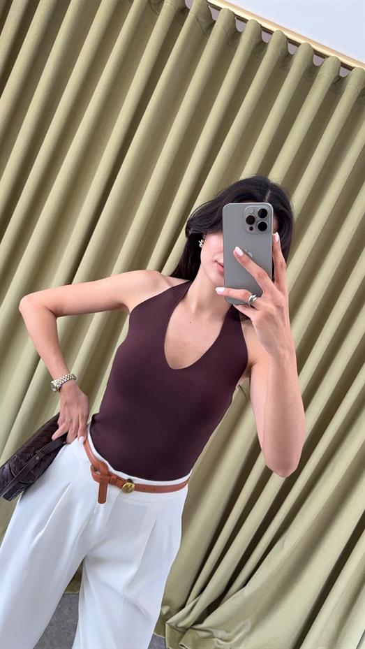 Halter Yaka Kahve Triko Bluz