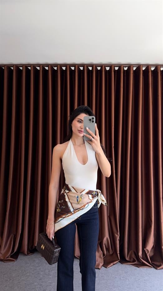 Halter Yaka Krem Triko Bluz