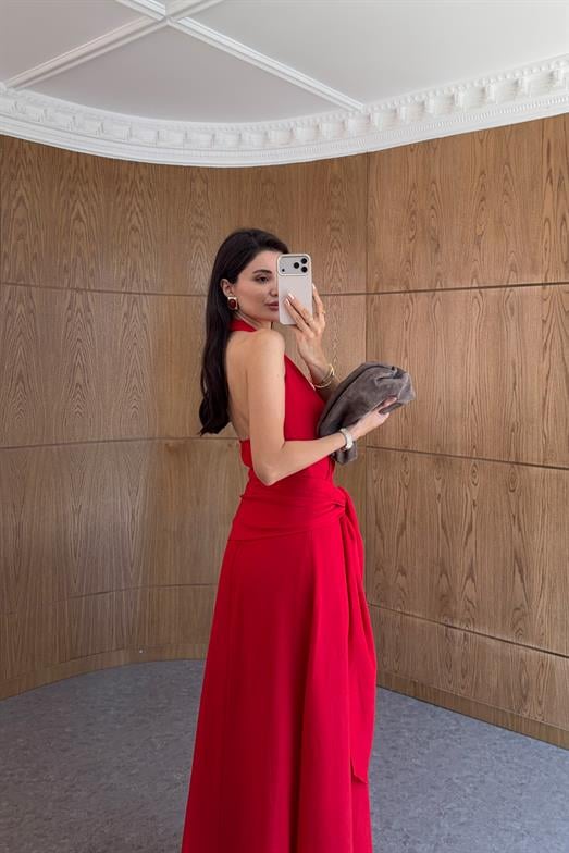 Halter Yaka Şal Detay Kırmızı Elbise
