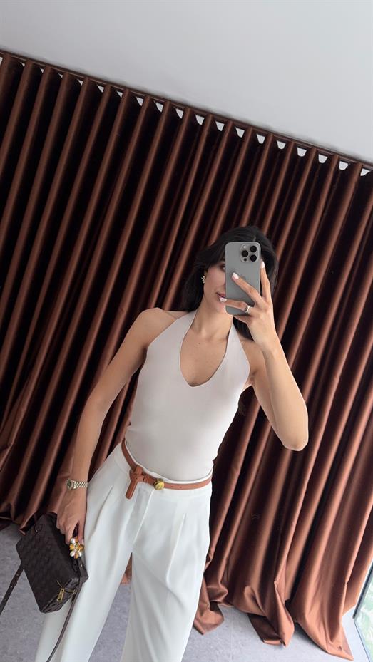 Halter Yaka Taş Triko Bluz