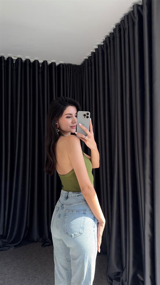 Halter Yaka Yeşil Triko Bluz