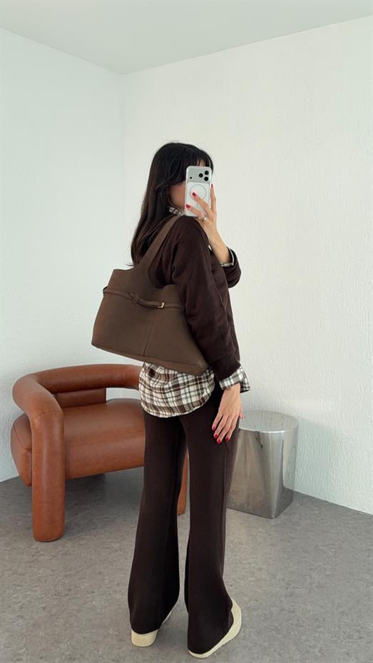 Hırkalı Kahverengi Triko Takım