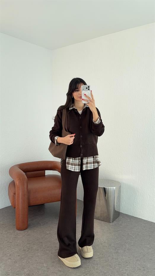 Hırkalı Kahverengi Triko Takım