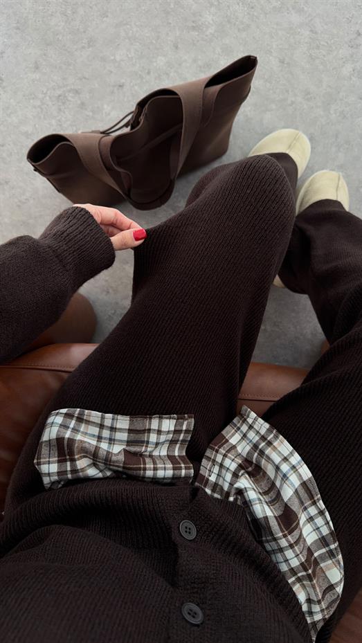 Hırkalı Kahverengi Triko Takım