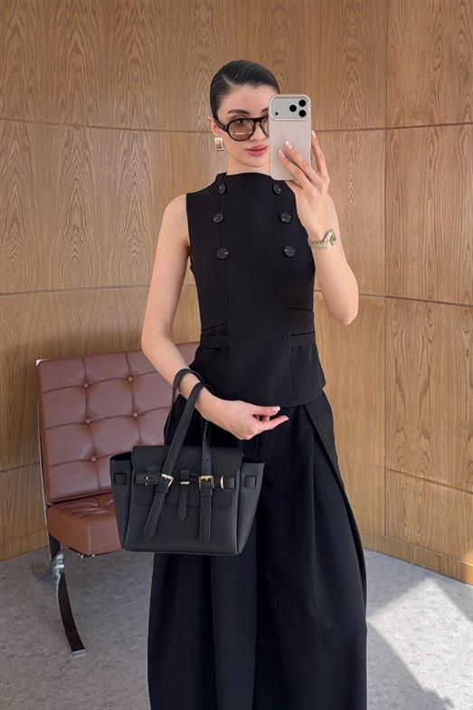 İki Kademeli Bel Bağlamalı Düğmeli Siyah Bluz