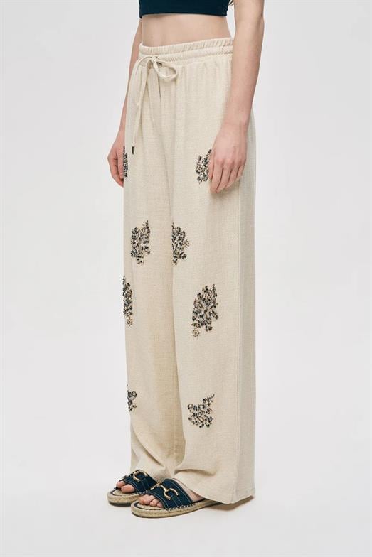 İşlemeli Keten Pamuklu Naturel Takım