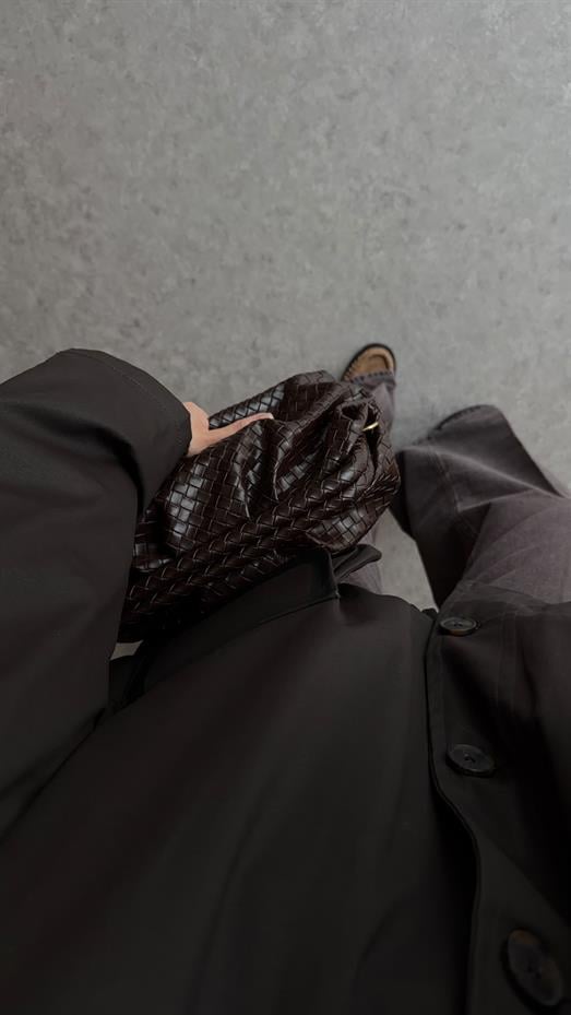 Kahve Deri Yakalı Mumlu Mont