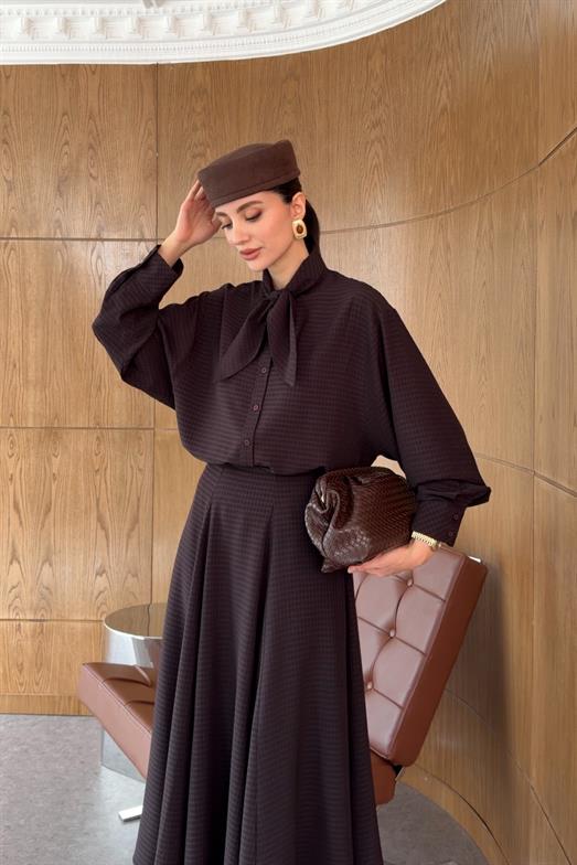 Kahve-Siyah Gömlek-Etek Takım