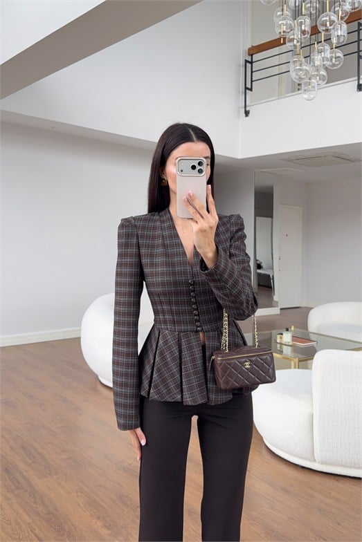 Kahverengi Ekose Pileli Peplum Ceket
