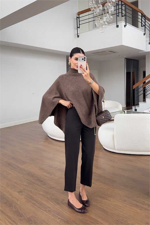 Düz Kesim Kahverengi  Kumaş Pantolon