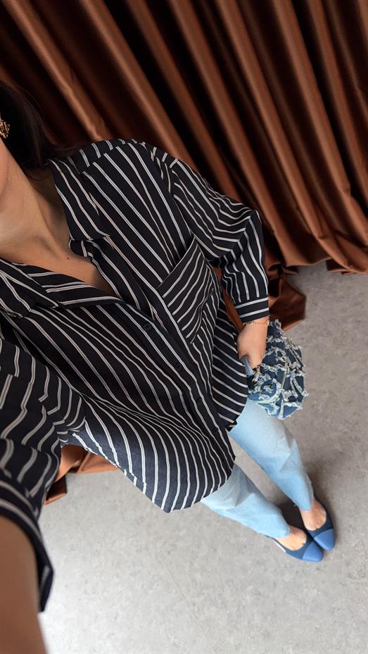 Kalın Çizgili Cepli Lacivert Gömlek