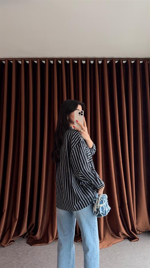 Kalın Çizgili Cepli Lacivert Gömlek