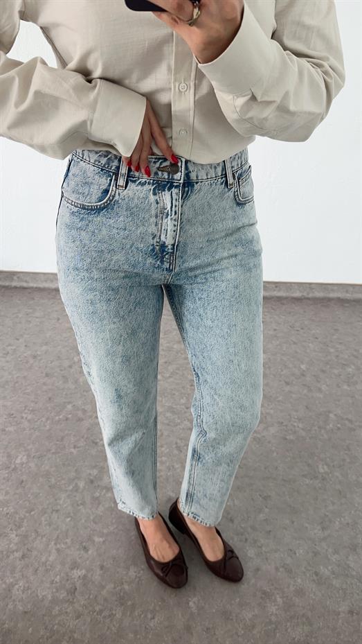 Kar Yıkamalı Momfit Jean