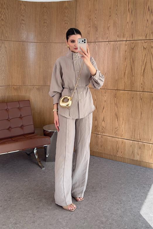 Kare Gold Düğmeli Vizon Takım