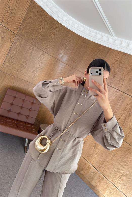 Kare Gold Düğmeli Vizon Takım