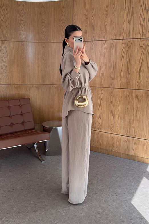 Kare Gold Düğmeli Vizon Takım