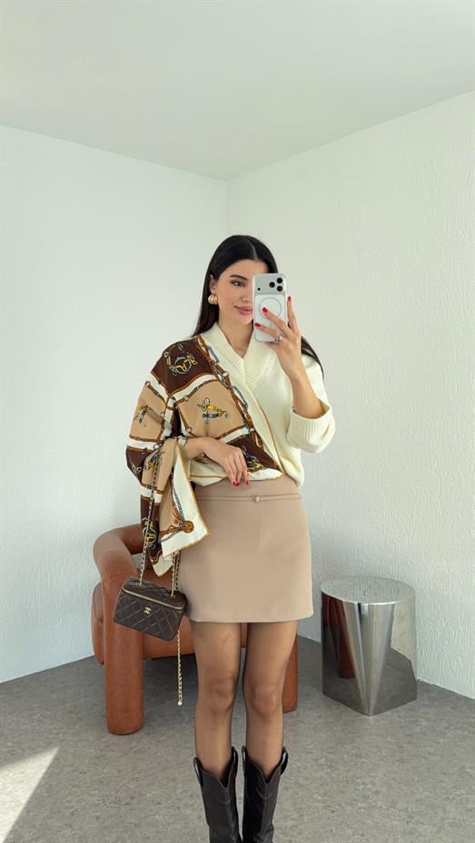 Kemerli Bej Şort Etek